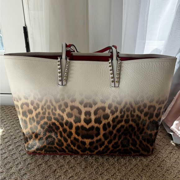 **RARE** AUTH CHRISTIAN LOUBOUTIN AMBRE LEOPARD TOTE BAG - Picture 1 of 15